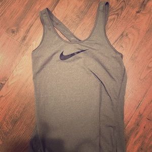 ⭐️NIKE PRO TANK⭐️
